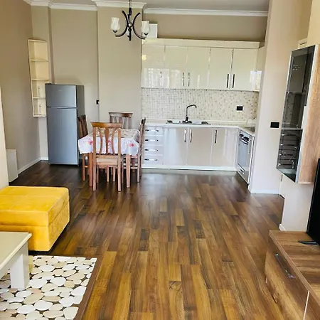 Spacious Modern 2br At Artificial Park