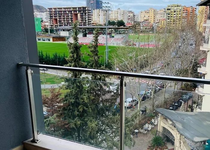 아파트 Spacious Modern 2br At Artificial Park *